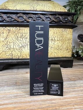 NEW Huda Beauty #FauxFilter Foundation Stick 100B Milkshake